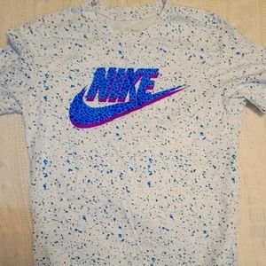 Nike tee